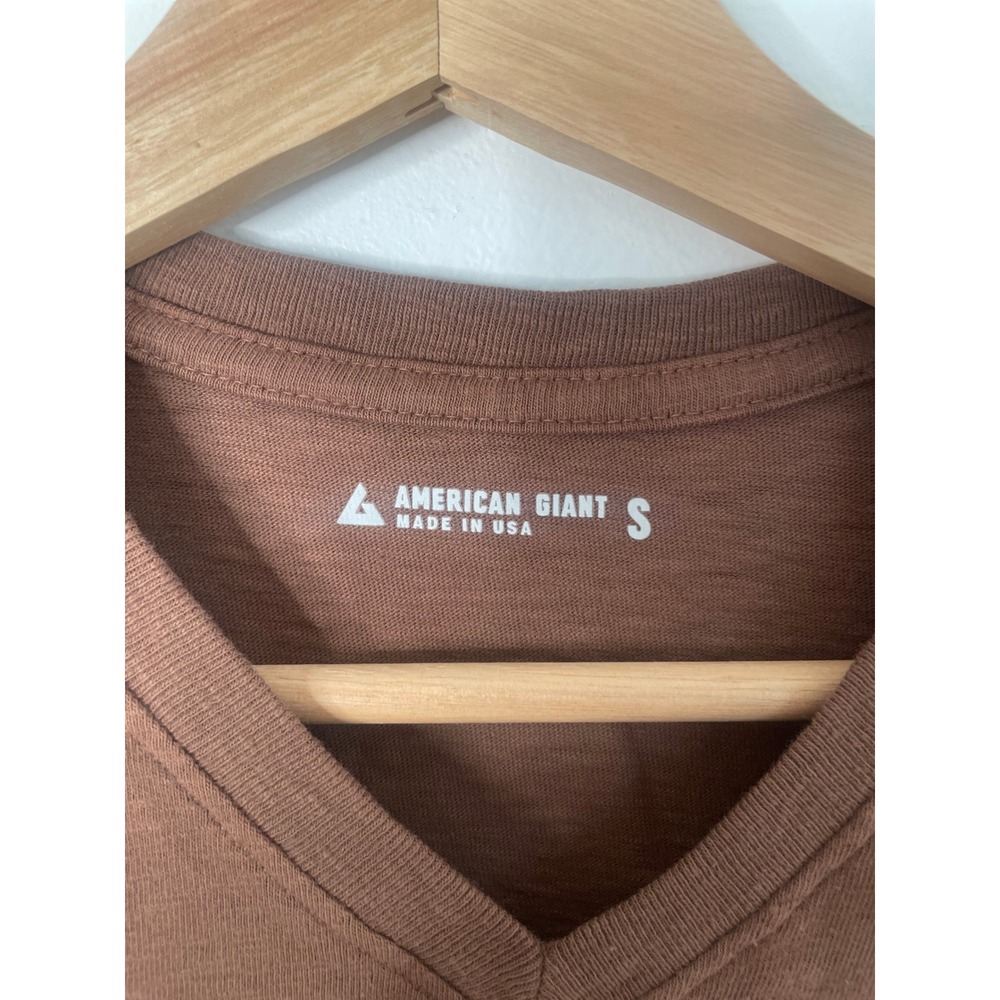 NEW American Giant T-Shirt Mens Small Brown V-Neck Short Sleeve Cotton USA - Picture 5 of 8